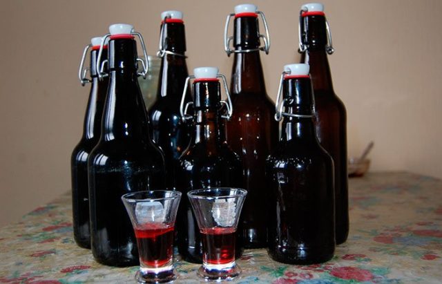 бутылки с ликером
