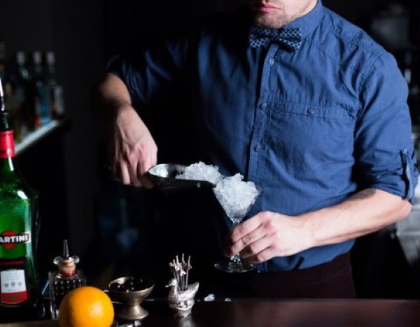 Манхэттенский коктейль. Классический алкогольный рецепт с виски, вермутом, бурбоном, крепость, безалкогольный