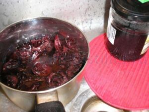 Приготовления настоя из каркаде для браги