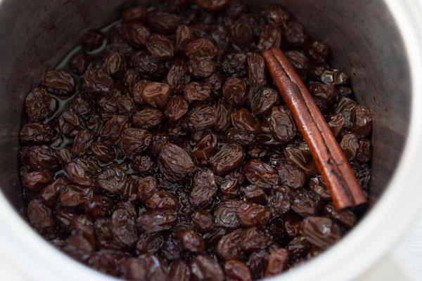 Делаем вино из изюма в домашних условиях - правильный рецепт