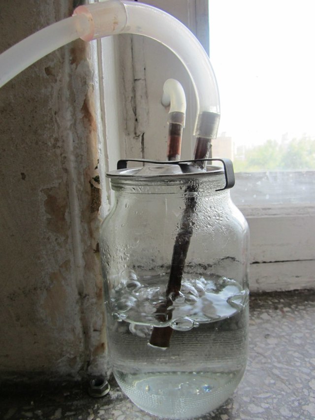 Можно ли наполнять перегонный куб брагой на весь объем