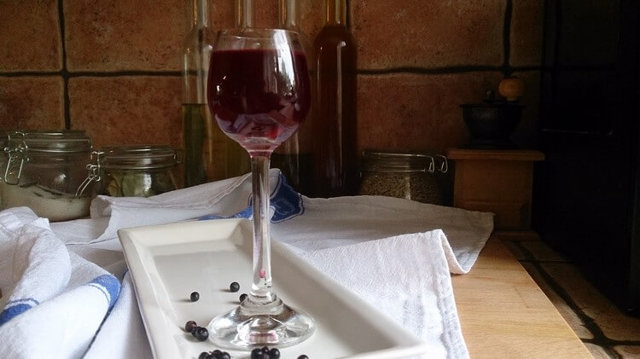 Вино из бузины в домашних условиях - рецепты из цветков и ягод